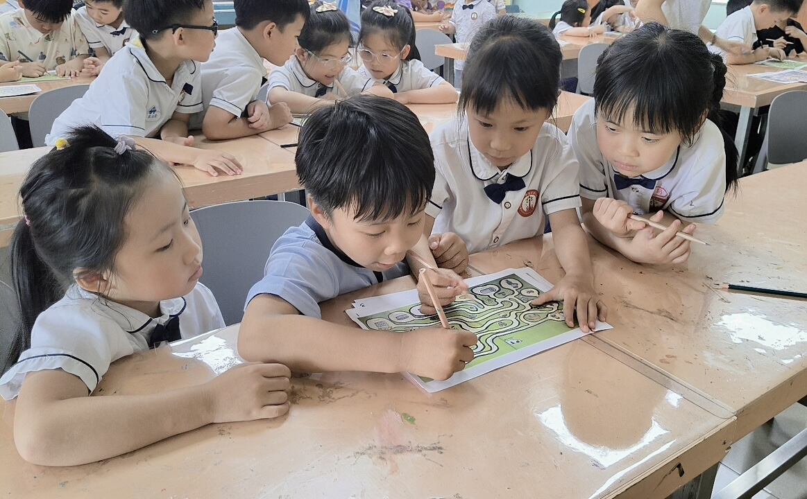 行走图书馆：悦读小书虫“品味书香·享阅读之乐”——龙岗区图书馆横岗社区分馆共读点新闻稿.doc_4