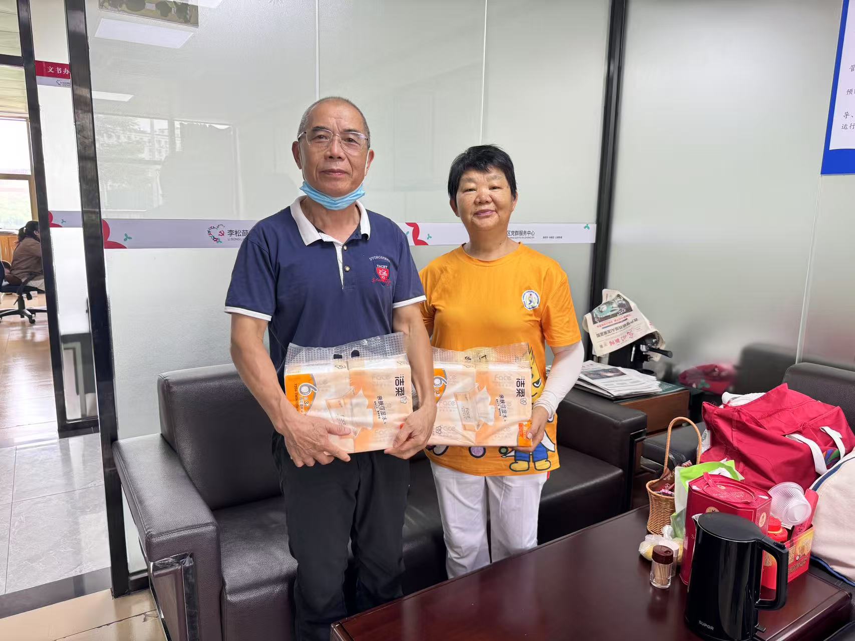 李兰娇、魏炎辉20250818.jpg